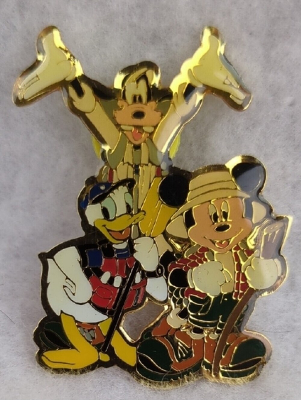 Disney Pin California Adventure, With Goofy, Donald and Mickey!